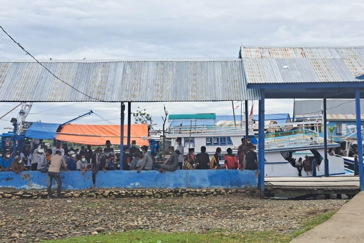 Warga di Kampung Nelayan di Desa Pajukukang, Kecamatan Bontoa, Maros.