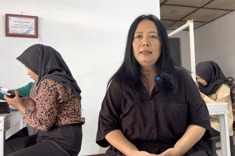 Kisah Dewi, Mantan Buruh Pabrik yang Kini Sukses Ekspor Bulu Mata Palsu