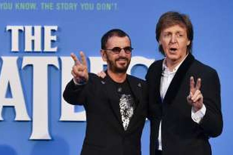 Dua mantan personel The Beatles, Paul McCartney (kanan) dan Ringo Starr, menghadiri pemutaran perdana film The Beatles Eight Days a Week: The Touring Years di London, Inggris, pada Kamis (15/9/2016).