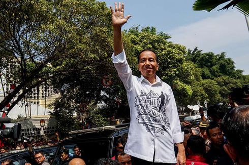 Usai Shalat Jumat, Jokowi Shalat Gaib di Masjid Istana