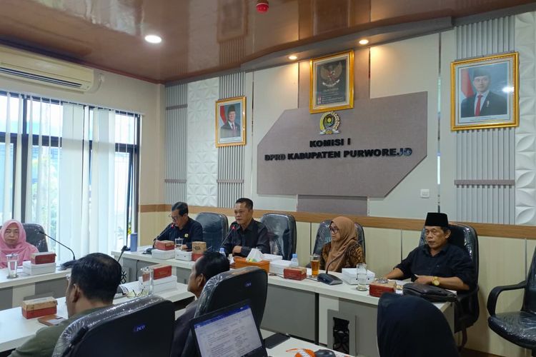 Aturan Baru, Calon Tunggal Bisa Maju Pilkades tapi Lawan Kotak Kosong