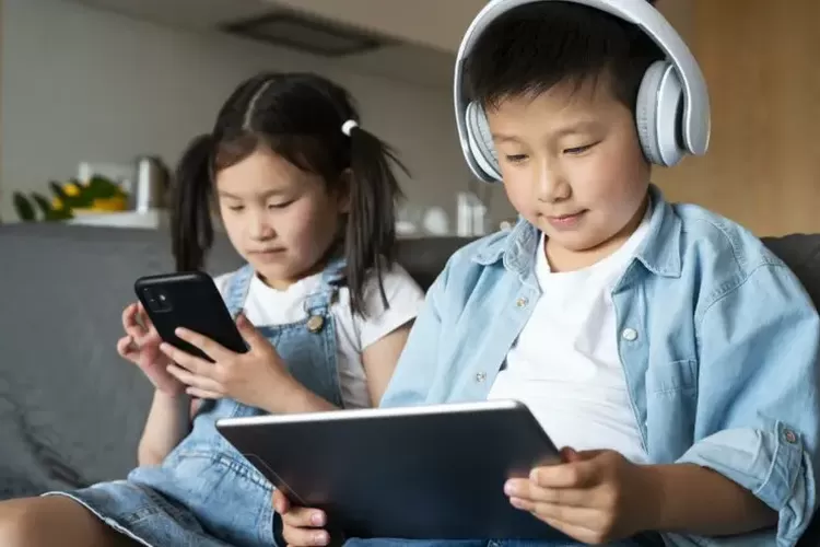 Selain Speech Delay, Kecanduan Gawai Disebut Pengaruhi Perilaku Anak