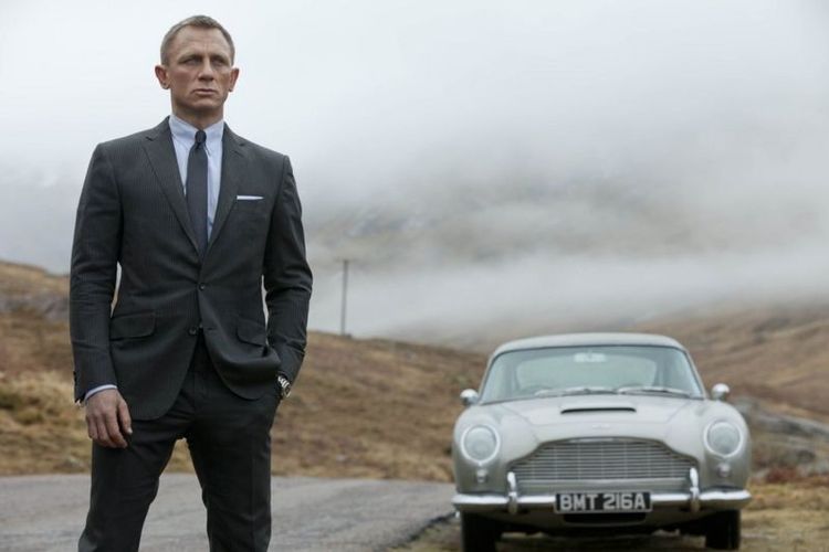 Apakah bekerja sebagai mata-mata Inggris seperti memerankan James Bond?