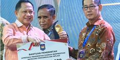Sukses Tangani Inflasi, Kemendagri Berikan Penghargaan dan Bantuan Rp 6 Miliar untuk 3 Kota Ini