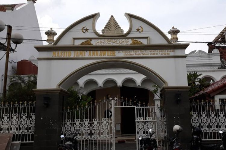 Masjid Jami An-Nawier di Jakarta Barat