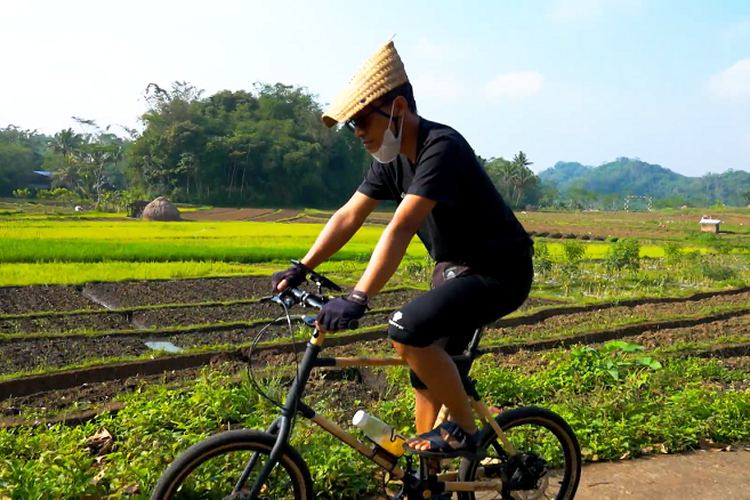 Singgih dengan produk ciptannya bernama Spedagi