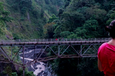 Jembatan Gladagperak Putus akibat Erupsi Semeru, Lumajang Harapkan Bantuan Pemkab Malang