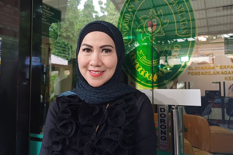 Venna Melinda Resmi Cerai dari Ferry Irawan, Anaknya Ucap Selamat
