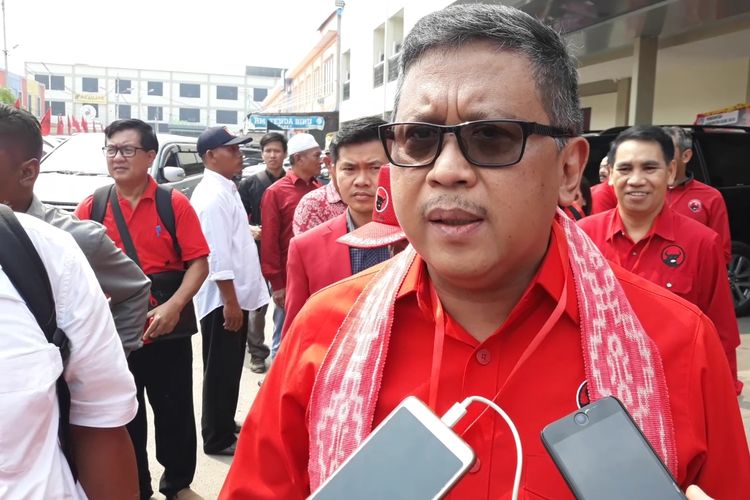 Sekretaris Jenderal PDI-P Hasto Kristiyanto di Hotel My Home, Sintang, Pontianak, Kalimantan Barat, Jumat (13/9/2019).