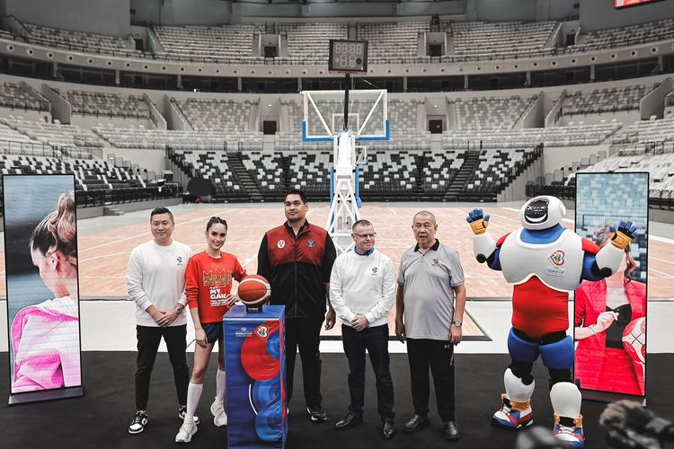 Panitia Pelaksana (LOC) FIBA Basketball World Cup 2023 Indonesia memperkenalkan local ambassador kedua untuk event bola basket terbesar dunia tersebut di Jakarta pada Rabu (11/7/2022) atau 45 hari menjelang tip-off kejuaraan