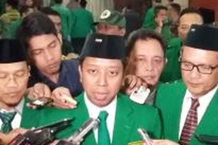 Ketua Umum PPP Romahurmuziy saat ditemui dalam penutupan Mukernas I PPP di Hotel Bidakara, Jakarta Selatan, Kamis (19/2/2015). 