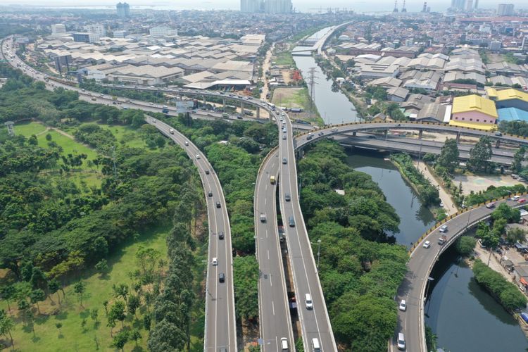 Sukses Bangun Tol Sedyatomo, Jasa Marga Berpredikat Jalan Tol Terbaik 