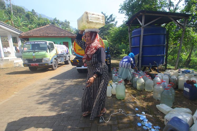 Hujan Mulai Turun, 3 Desa di Mojokerto Masih Kekeringan, Dropping Air Bersih Diperpanjang