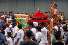 Kamis, Umat Tridharma Manado Gelar Cap Go Meh