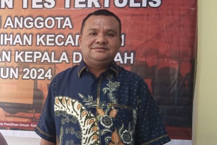 Ketua KPU Kota Ambon Kaharudin Mahmud