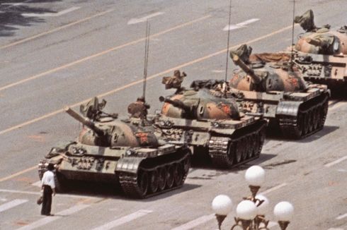 Kenang Pembantaian Tiananmen, Aktivis Ini Berpuasa 24 Jam