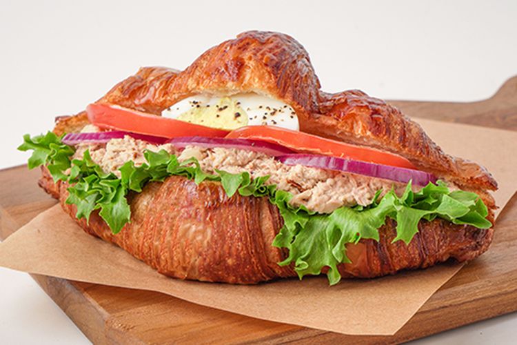 Tuna Tartar Croissant, one of the Paris Baguette sandwiches 