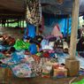 Tenda Terbatas, Puluhan Pengungsi Gempa Sulbar Terpaksa Tinggal di Kandang Ayam