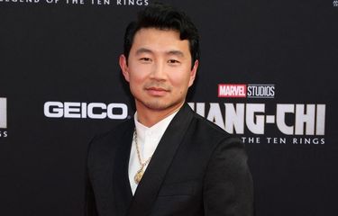 Aktor Simu Liu menghadiri pemutaran perdana Shang-Chi and the Legend of the Ten Rings di El Capitan Theatre, Los Angeles, California, pada 16 Agustus 2021. 