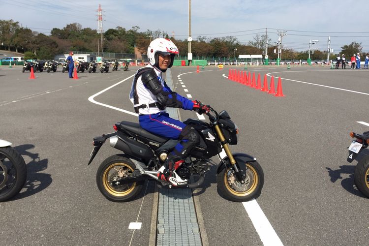 Peserta asal Indonesia di ajang The 19th Safety Japan Insctuctors Competition 2018 di Suzuka Circuit Traffic Center, Jepang.