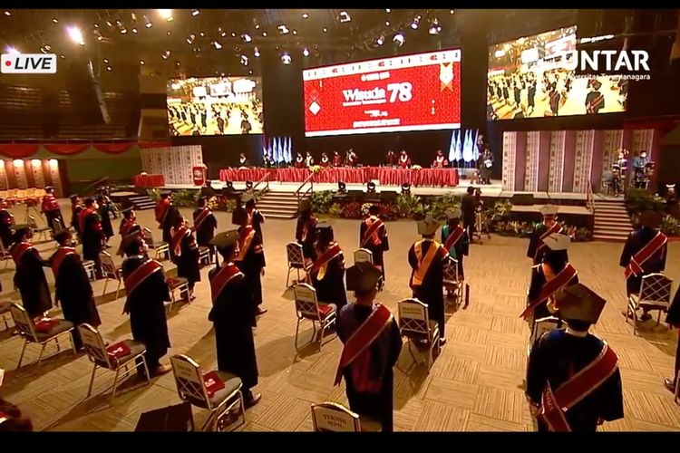 Wisuda ke-78 Universitas Tarumanagara (Untar) pada 27-28 November 2021 diikuti 1.340 wisudawan.
