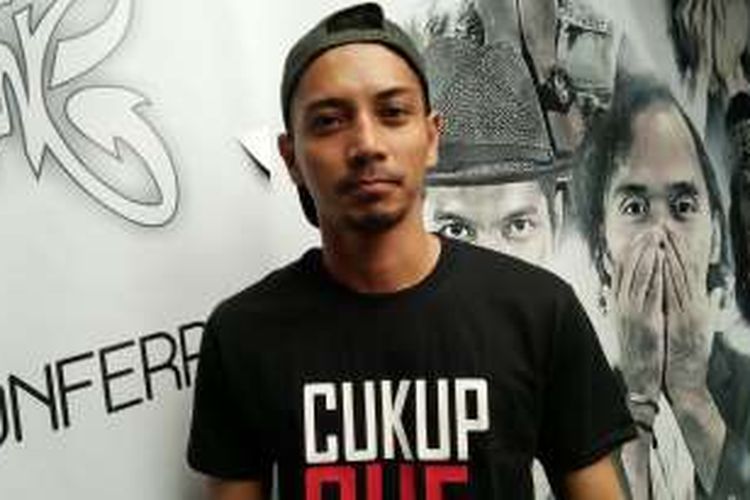 Fauzi Baadila usai jumpa pers film Cukup Gue di markas Slank, Jalan Potlot III, Jakarta Selatan, Sabtu (22/10/2016).