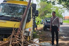 Truk Oleng di Lamongan Tabrak Pikap dan Sepeda Motor