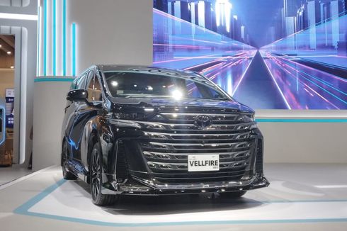 Ini Bedanya Toyota Vellfire Hybrid dengan Alphard Hybrid