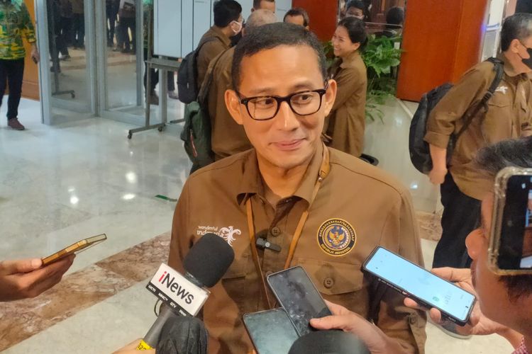 Wakil Ketua Dewan Pembina Partai Gerindra Sandiaga Uno di Kompleks Parlemen Senayan, Jakarta, Rabu (25/1/2023).