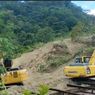 14 Alat Berat Dikerahkan Bersihkan Material Longsor di Jalan Trans-Timor