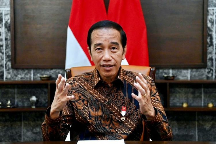 Presiden Joko Widodo saat menginformasikan soal Peraturan Presiden (Perpres) tentang Pengesahan Persetujuan Flight Information Region (FIR) Indonesia dan Singapura di Kantor Presiden, Kamis (8/9/2022).