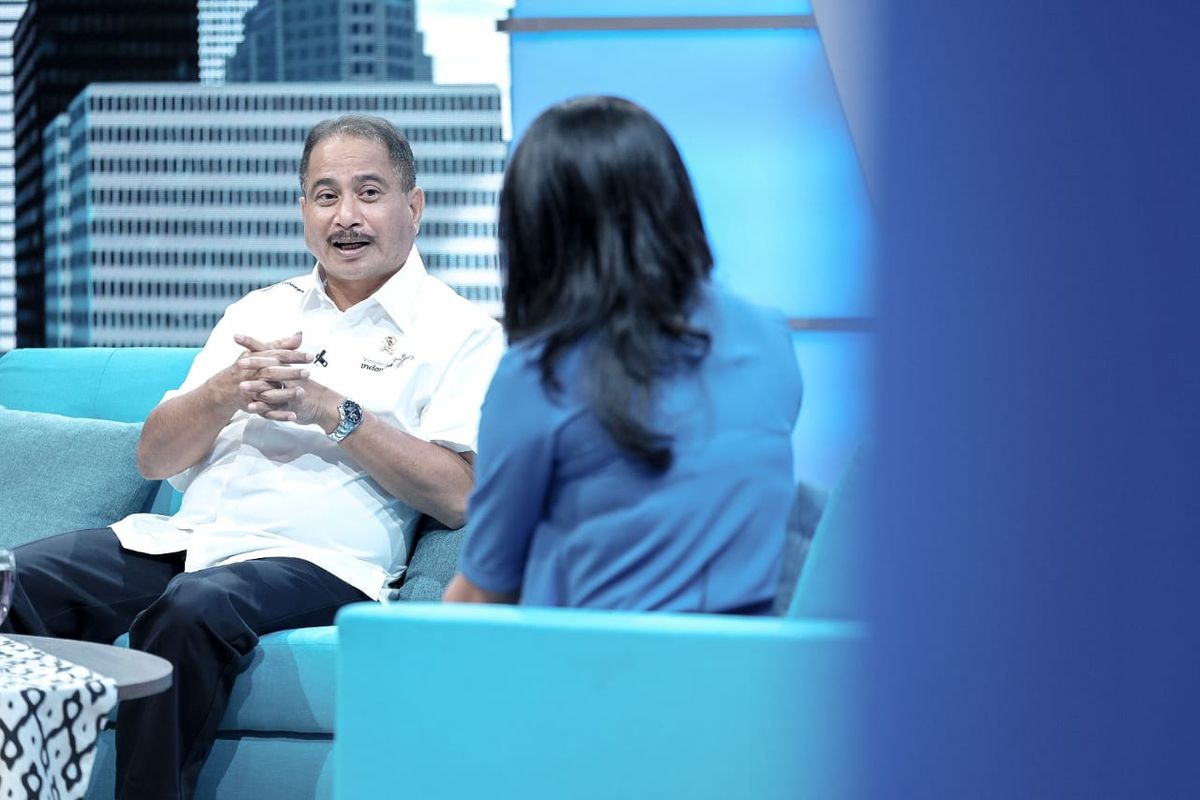 Menteri Pariwisata (Menpar) Arief Yahya saat taping program acara talkshow ?Zona Inspirasi? di Studio 1 Menara Kompas yang dipandu oleh Permata Sari Harahap sebagai host, Senin (29/4/2019).
