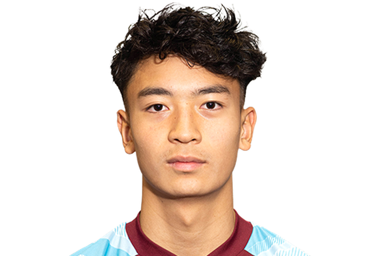 Bek timnas Thailand U-19 yang bermain di Burnley U-18, Nathan James.