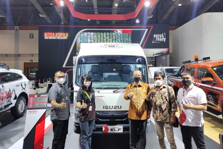 Customer Isuzu telah menggunakan Isuzu GIGA selama 10 Tahun