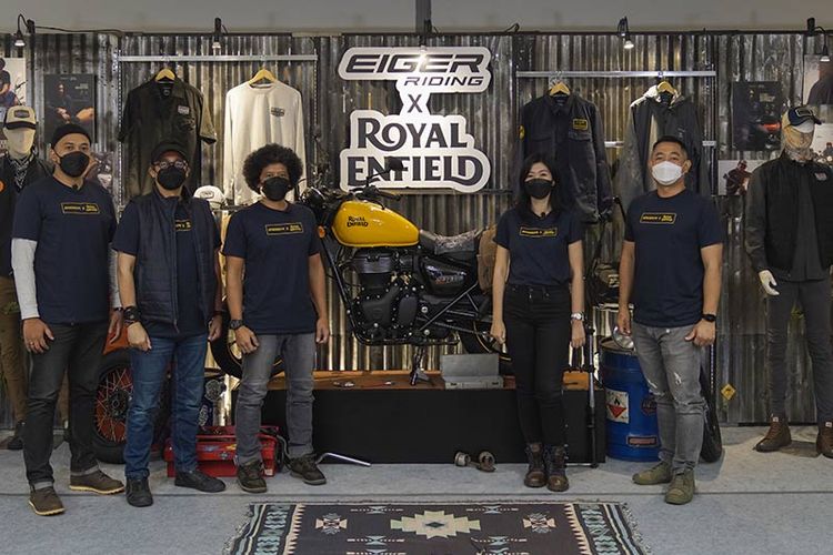 Celana Crussader merupakan salah satu produk favorit Brand Ambassador Eiger Adventure sekaligus pengguna motor Royal Enfield Eddi Brokoli.