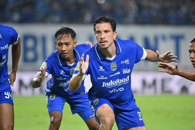 Persib unggul 1-0 atas Malut United di babak pertama Super League 2025-2026, gol Thom Haye menjadi pembeda.