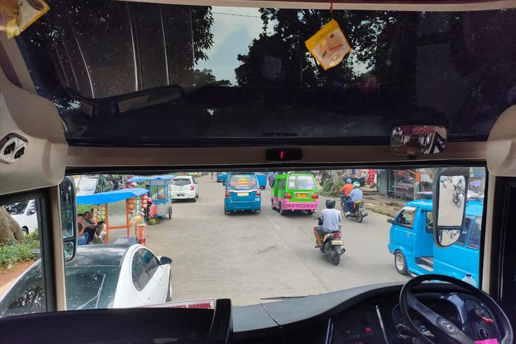 Kabin bus AKAP PO Raya