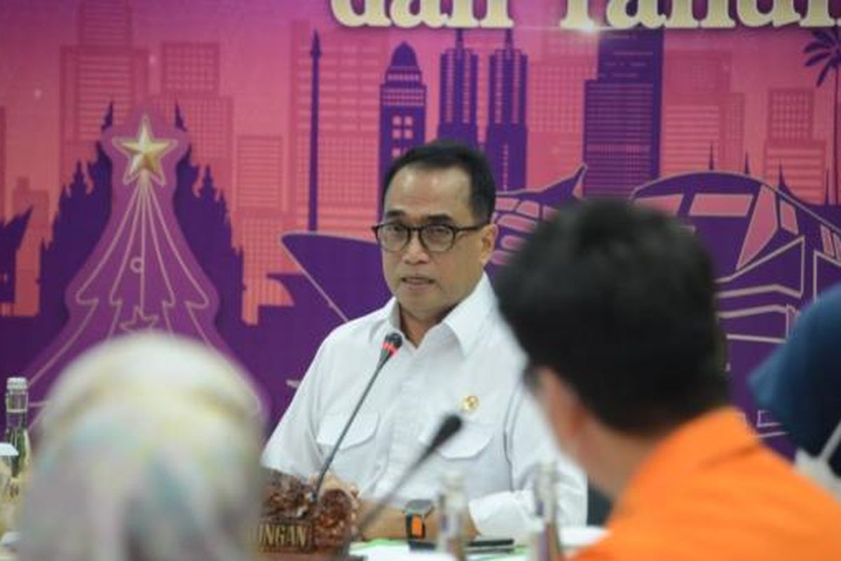 Menteri Perhubungan Budi Karya Sumadi, Rabu (4/1), secara resmi menutup Posko Angkutan Natal 2022 dan Tahun Baru 2023 di kantor Kemenhub, Jakarta, yang telah berlangsung sejak 19 Desember 2022 hingga 3 Januari 2023.
