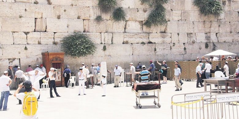 Bentrokan Pecah di Tembok Ratapan, Yerusalem