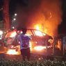 Mobil Tabrak Trotoar dan Papan Reklame hingga Terbakar, Sopir Diduga Mabuk