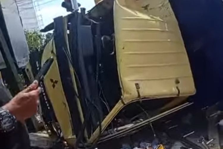 Kecelakaan Maut di Simpang Kantor Gubernur.Babel, 3 Tewas, Sopir Ditahan