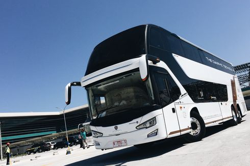 Tren Sunroof pada Bus, Sekalian Bisa Jadi Emergency Exit