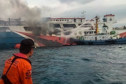 KMP Royce 1 Terbakar, Penumpang Lihat Api Muncul dari Bus, Sopir Sempat Ditegur agar Matikan Mesin