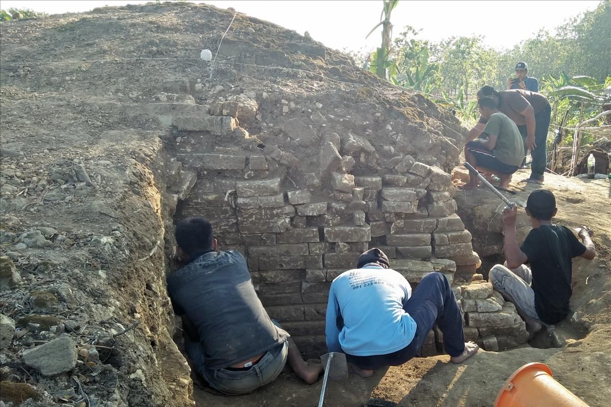 Ekskavasi tahap ketiga di Situs Pataan yang berada di Dusun Montor, Desa Pataan, Kecamatan Sambeng, Lamongan, terus dilakukan oleh BPCB Trowulan.