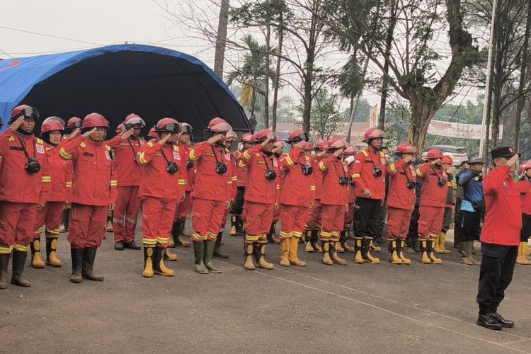 Menhut Pimpin Apel Manggala Agni di Kalbar, Sebut Tantangan Karhutla Sangat Berat