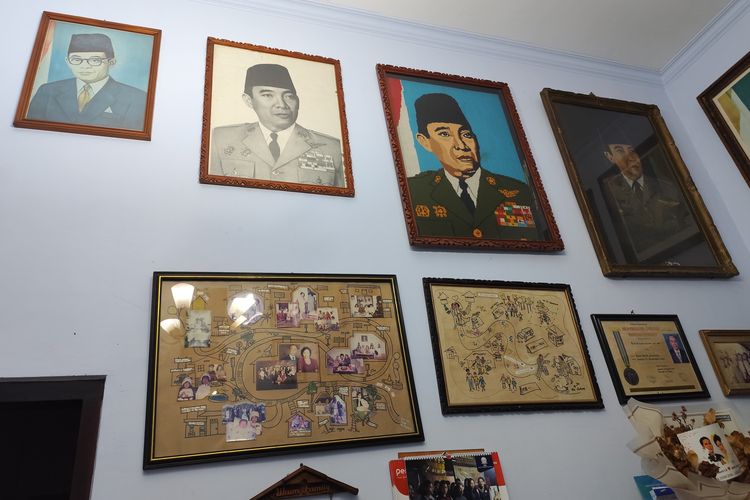 Koleksi foto-foto presiden dan wakil presiden Indonesia dari masa ke masa milik warga di Kabupaten Banyuwangi