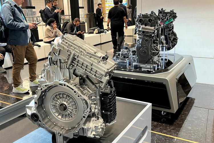 Jetour mengenalkan transmisi pada mesin hybrid terbaru