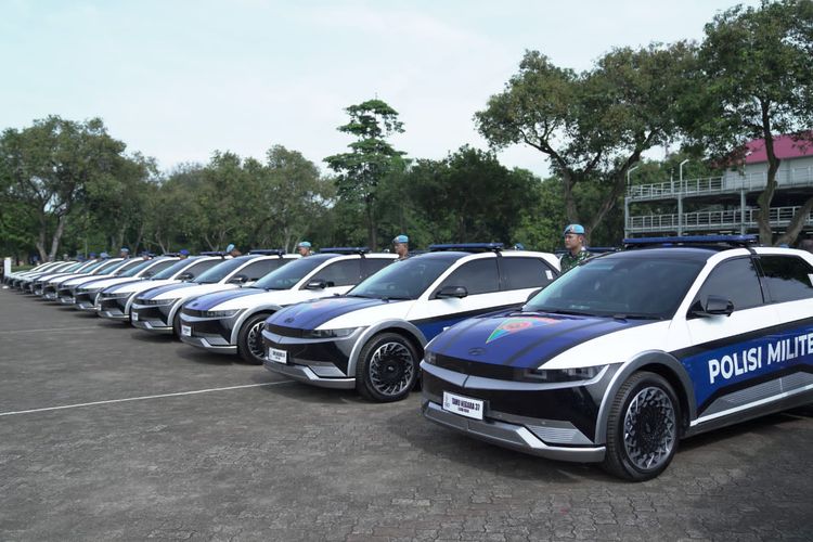 Markas Besar (Mabes) TNI akan mengirimkan 252 kendaraan listrik berbasis baterai (KLBB) untuk mendukung kegiatan Konferensi Tingkat Tinggi (KTT) G20 di Bali pada 15-16 November 2022.