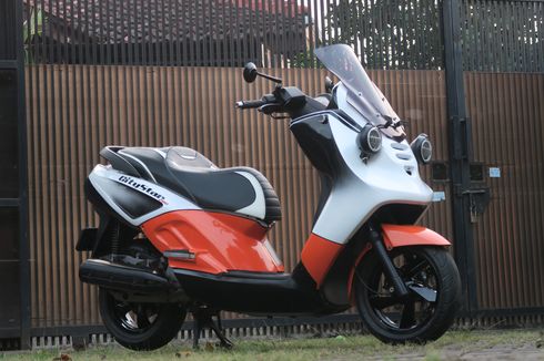 Modifikasi Peugeot Citystar 200 Bermata Belo