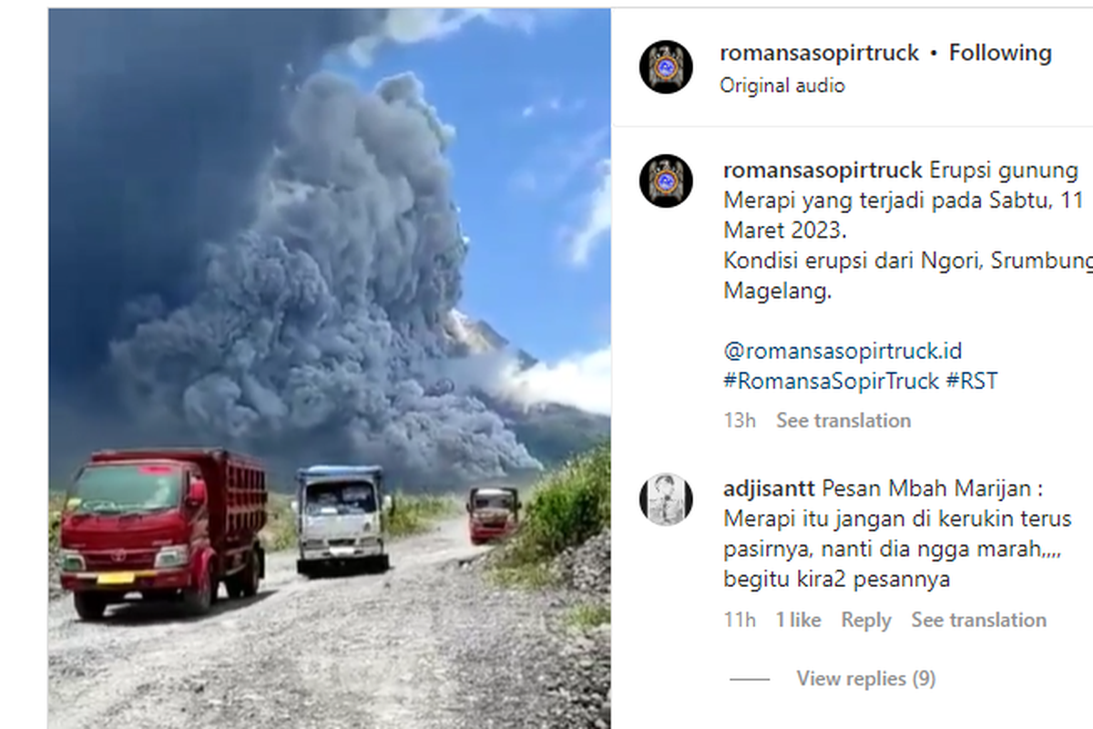Sejumlah truk menyelamatkan diri dari erupsi Gunung Merapi